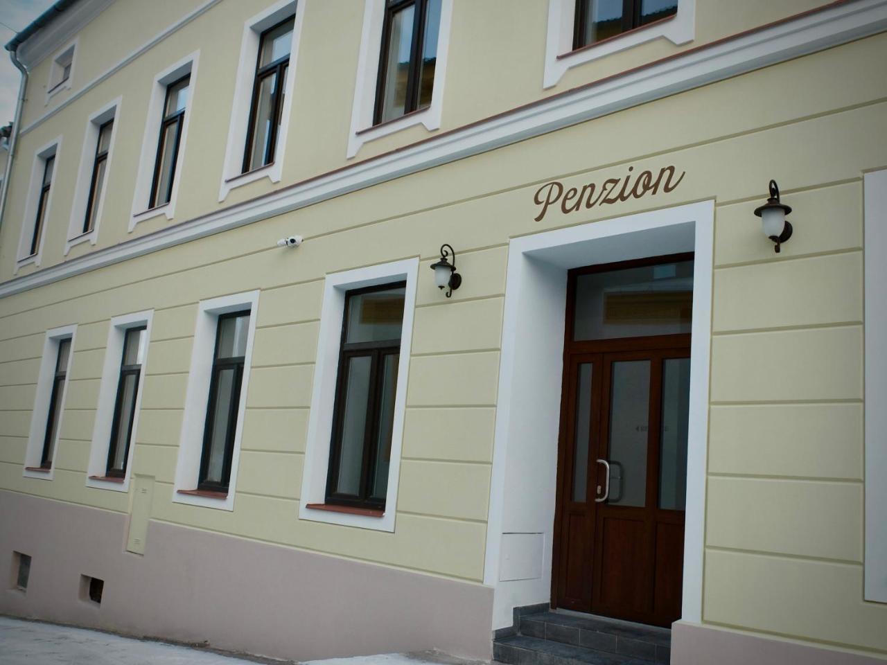Penzion Stara Posta Frydek-Mistek Luaran gambar