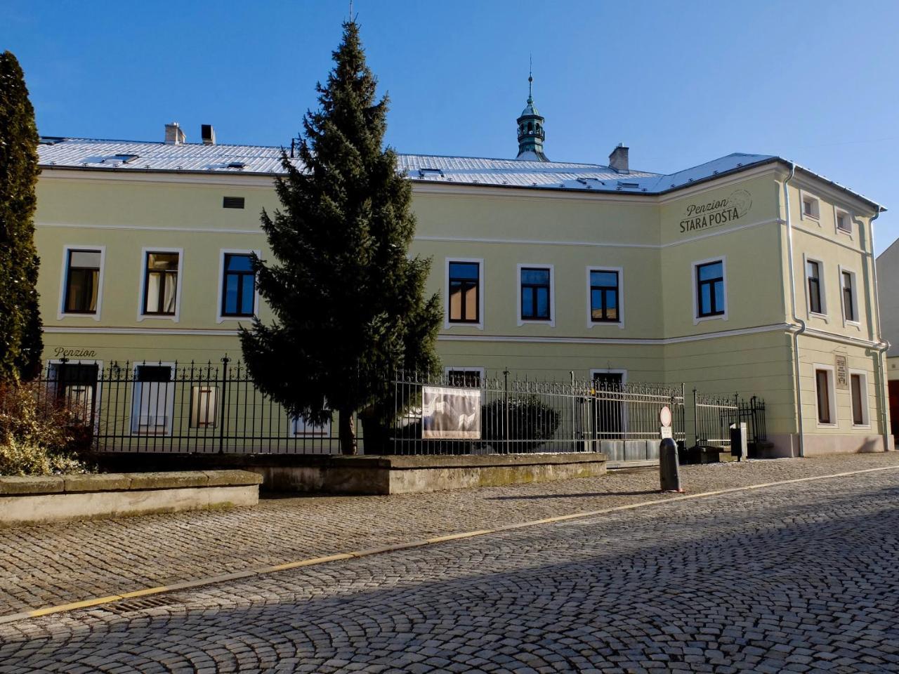 Penzion Stara Posta Frydek-Mistek Luaran gambar